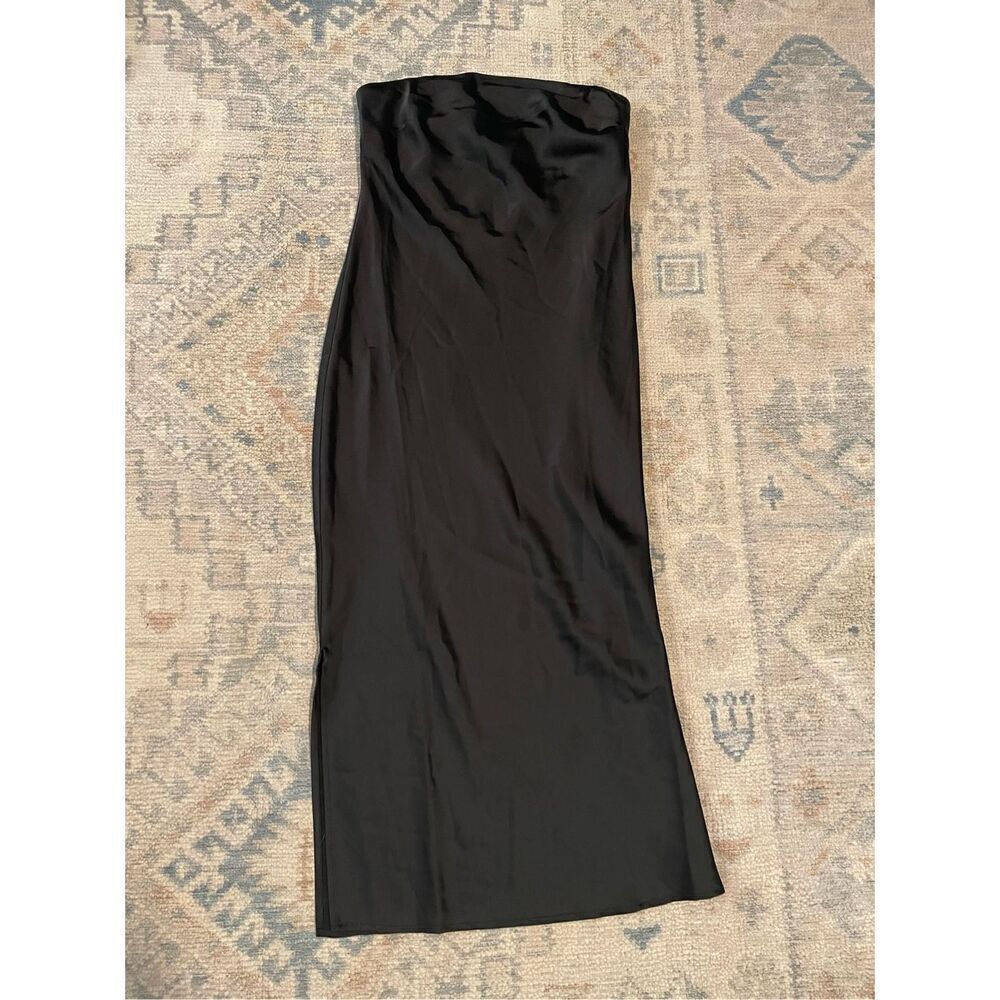 Urban Outfitters Women’s Black Strapless Straight Hem Midi Dress Size Medium